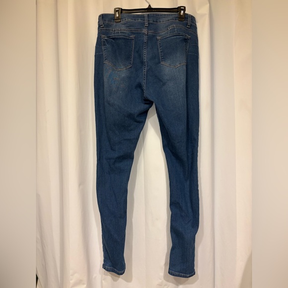 Bob Jeans Blue Distressed Jeans - Picture 2 of 3